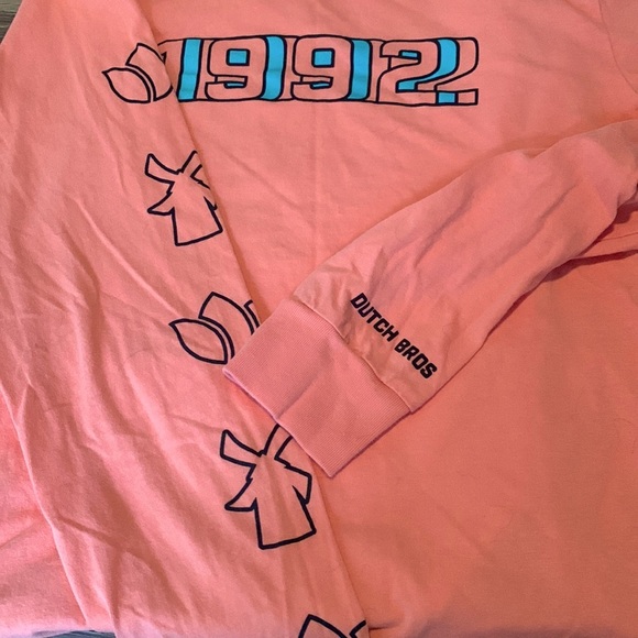 ✌️Dutch bros t-shirt medium - Picture 3 of 7